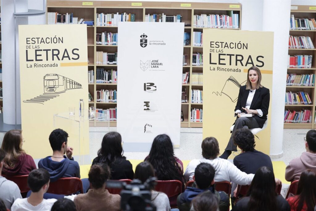 La novela Operación Lena de la autora Macarena Zambrana plantea el duelo como "deconstrucción" personal