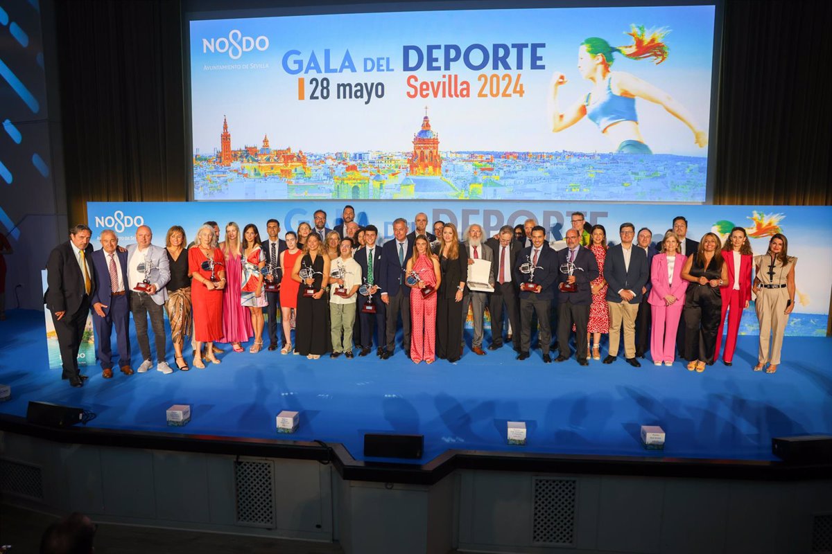 Jesús Navas y Alisa Ozhogina, mejores deportistas del año en la Gala del Deporte que organiza el Ayuntamiento de Sevilla