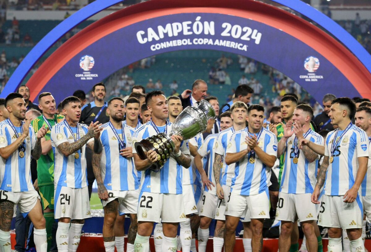 1-0: Montiel y Acuña, campeones de la Copa América